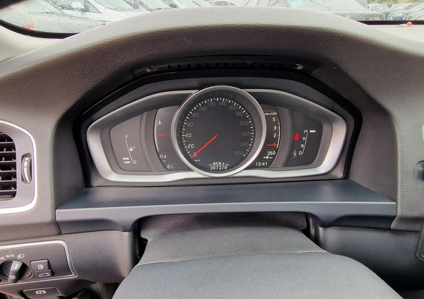 Volvo V60 cena 44900 przebieg: 207000, rok produkcji 2015 z Zduny małe 781